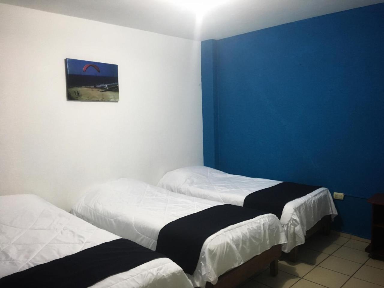 Hostal Albatros Manta Exteriör bild